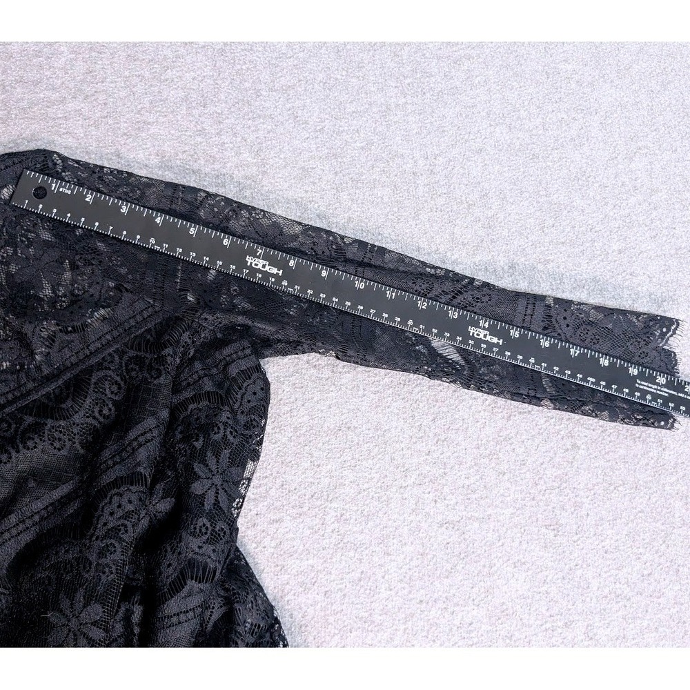 Chelsea & Violet Black Lace Shift Dress XS 3/4 Sleeve Scalloped Hem Cocktail - Picture 8 of 10